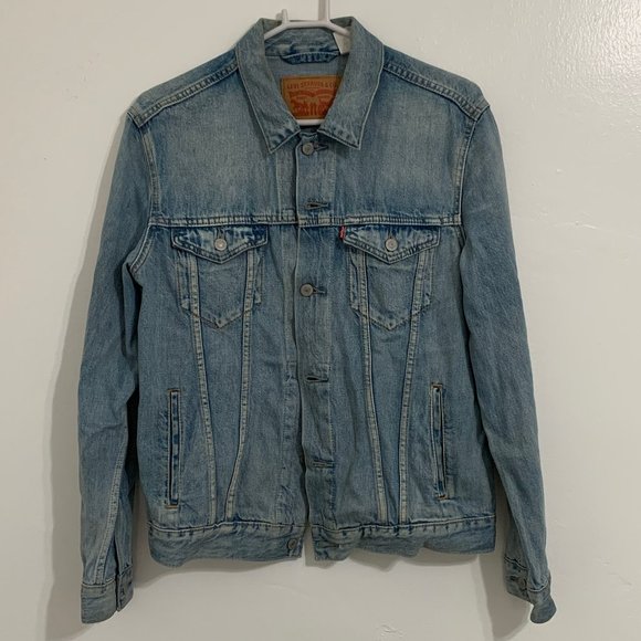 Levi Light Stonewash Trucker Jacket, Size M